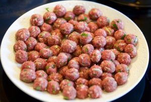 tapasboller italienske kjøttboller krydrede kjøttboller. Økologisk mat